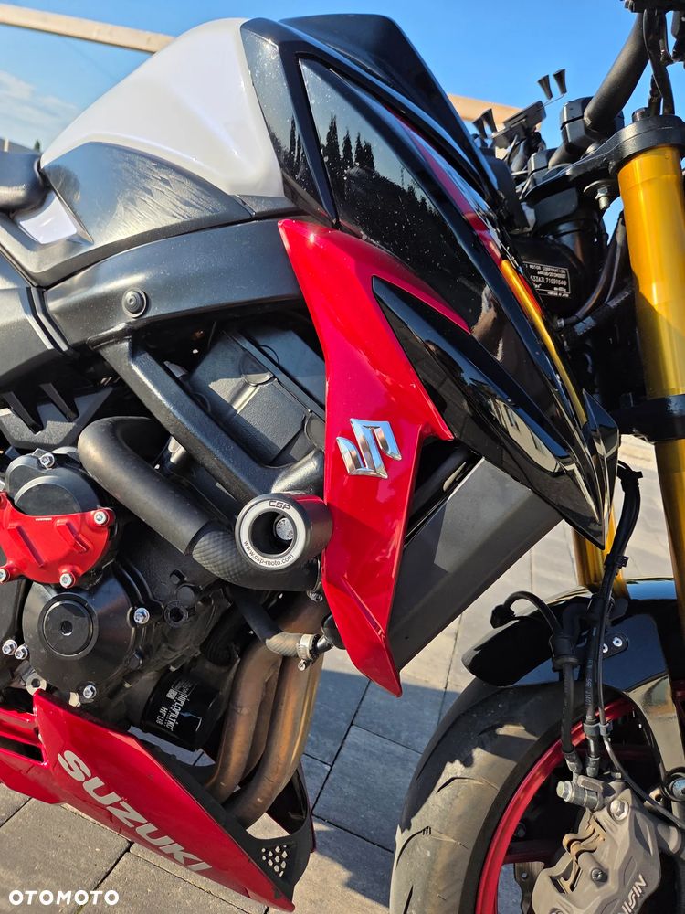 Suzuki GSX - 4