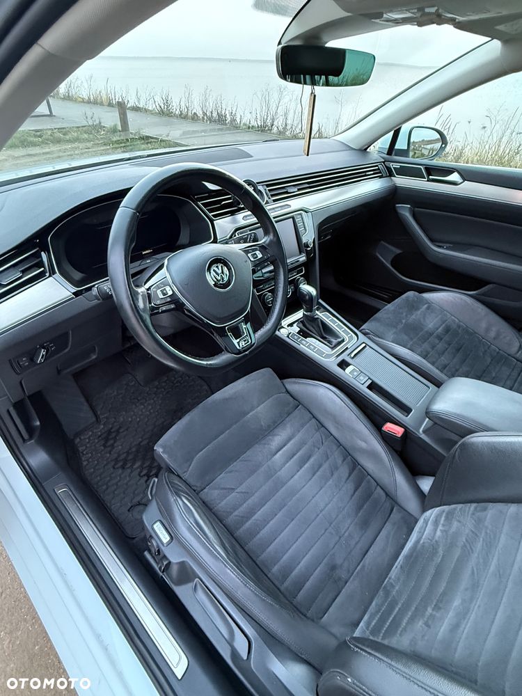 Volkswagen Passat 2.0 TDI BMT Highline DSG - 12