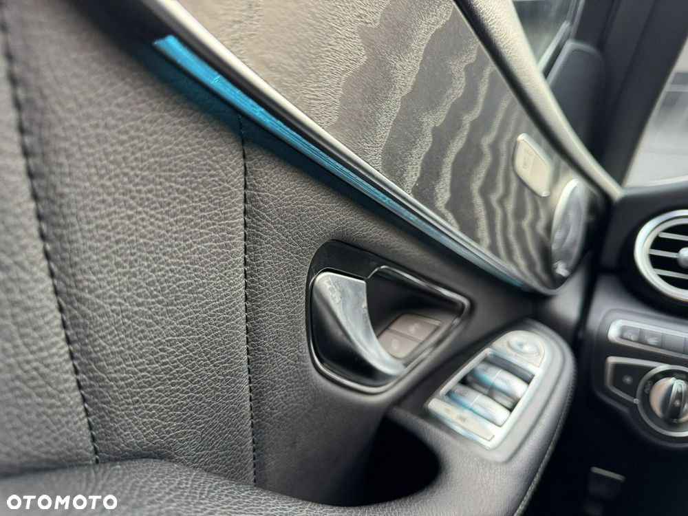 Mercedes-Benz GLC - 22