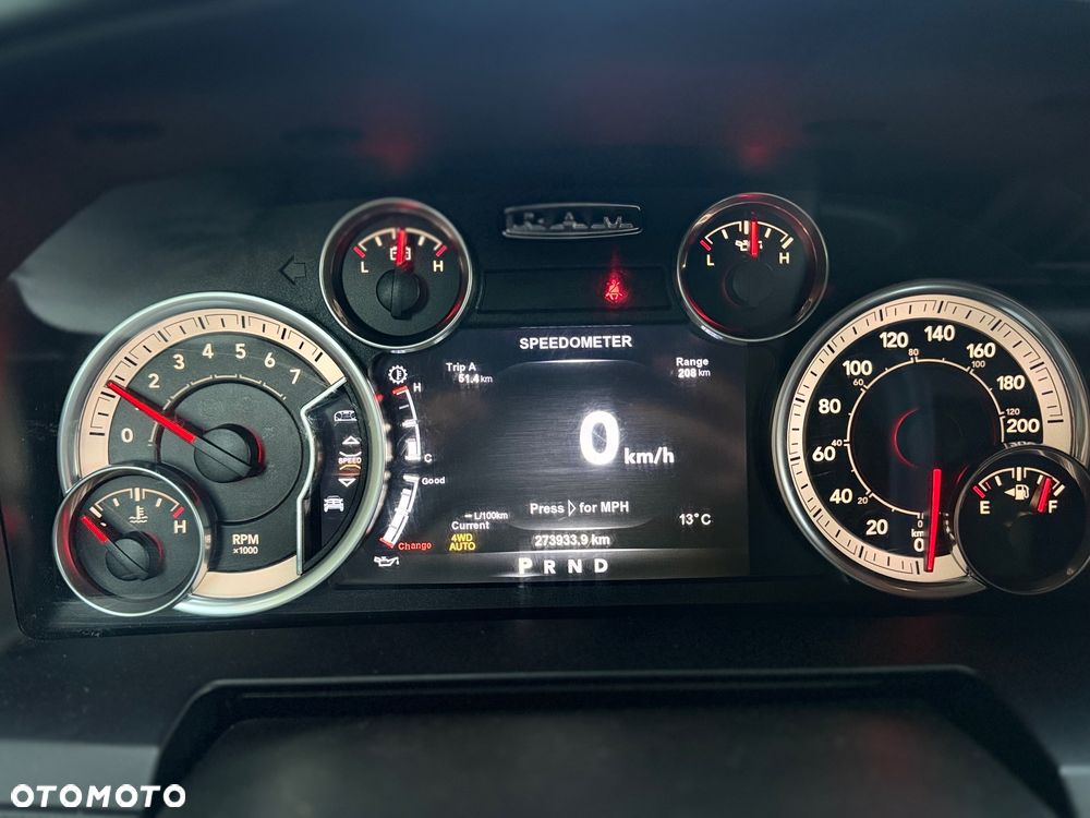 Dodge RAM 5.7 4x4 - 15