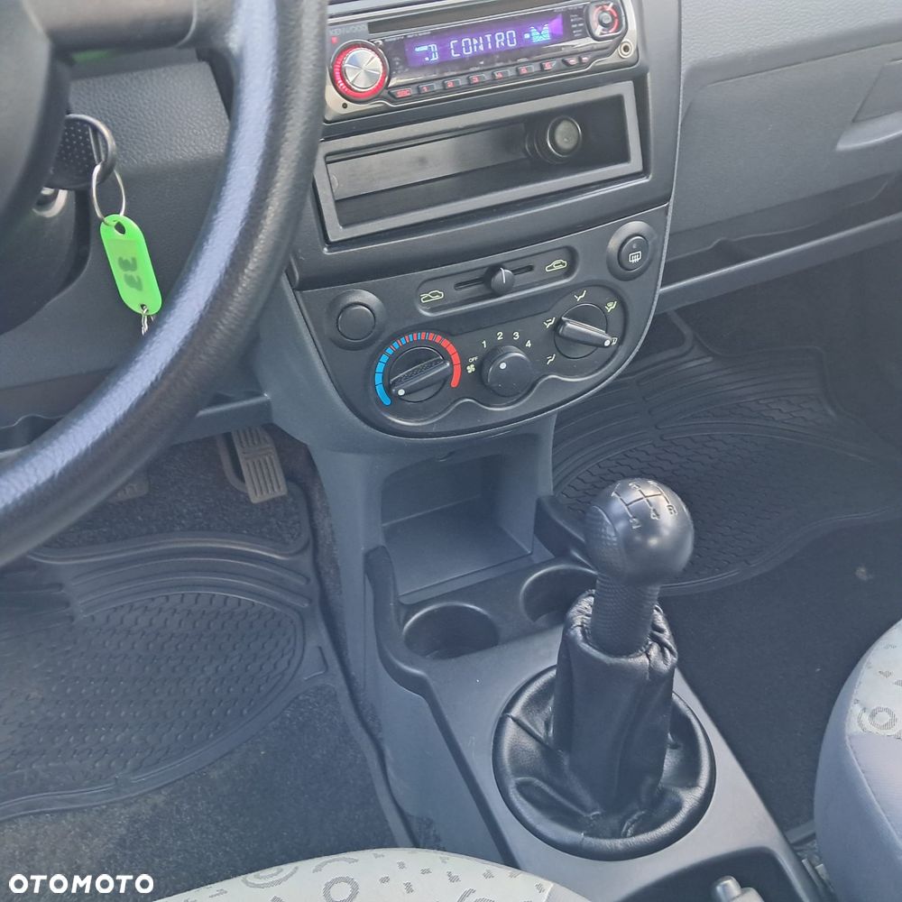 Chevrolet Spark - 18