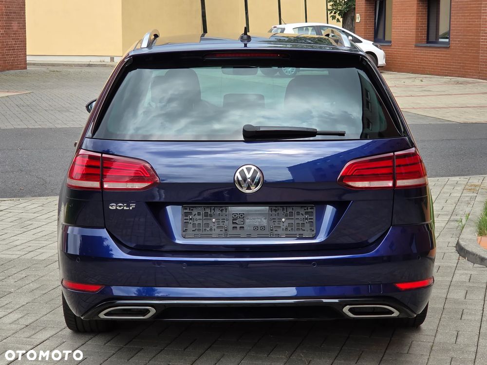 Volkswagen Golf 1.5 eTSI OPF DSG R-Line - 4
