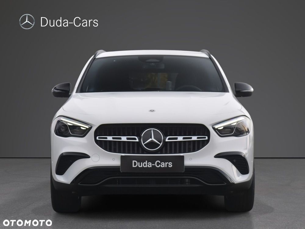 Mercedes-Benz GLA 200 d Progressive 8G-DCT - 4