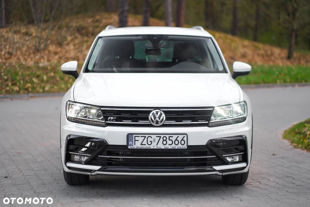 Volkswagen Tiguan - 1
