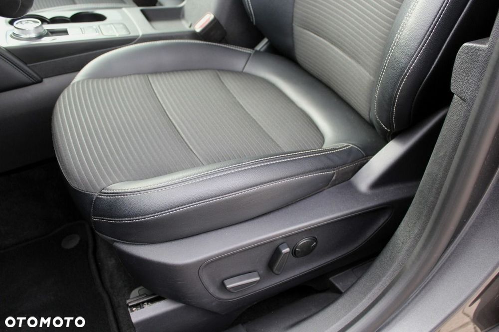 Ford Kuga 2.0 EcoBlue 4x4 TITANIUM X - 22