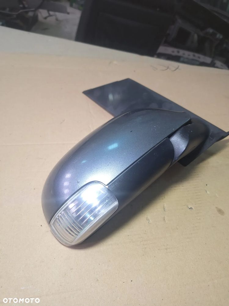 lusterko prawe Touran 6 pinów Europa