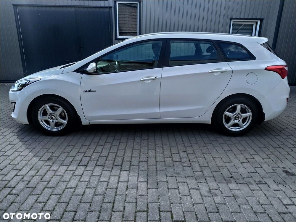 Hyundai i30 1.6 GDI BlueDrive Comfort - 4
