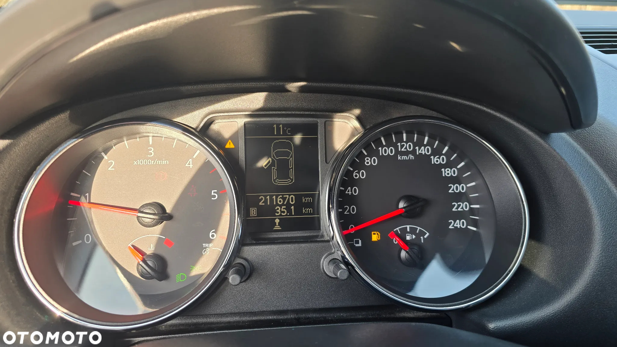 Nissan Qashqai 1.5 dCi Tekna - 14