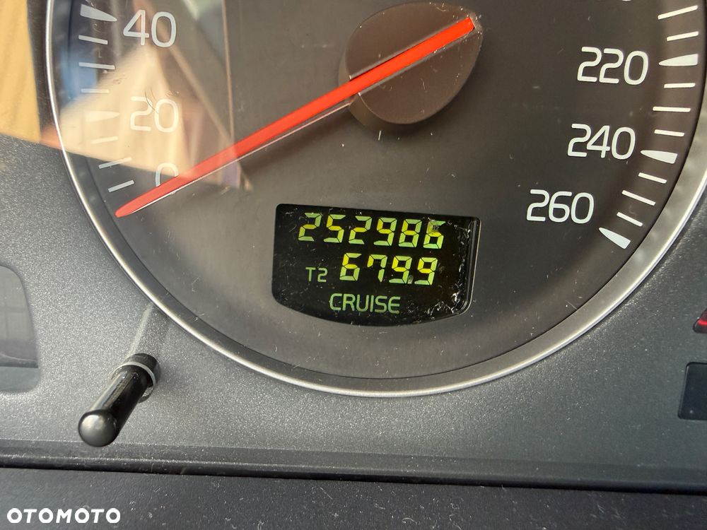 Volvo S60 2.4D5 Momentum - 9