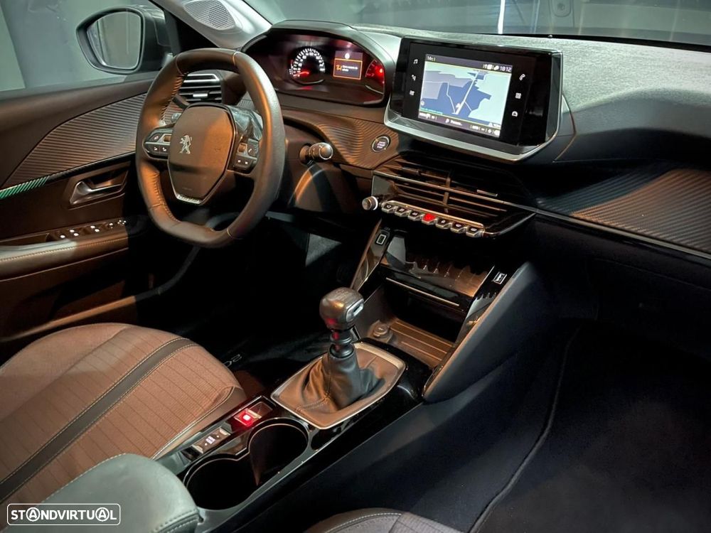 Peugeot 208 1.2 PureTech Allure - 15