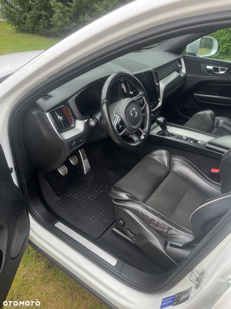 Volvo XC 60 D3 R-Design - 9
