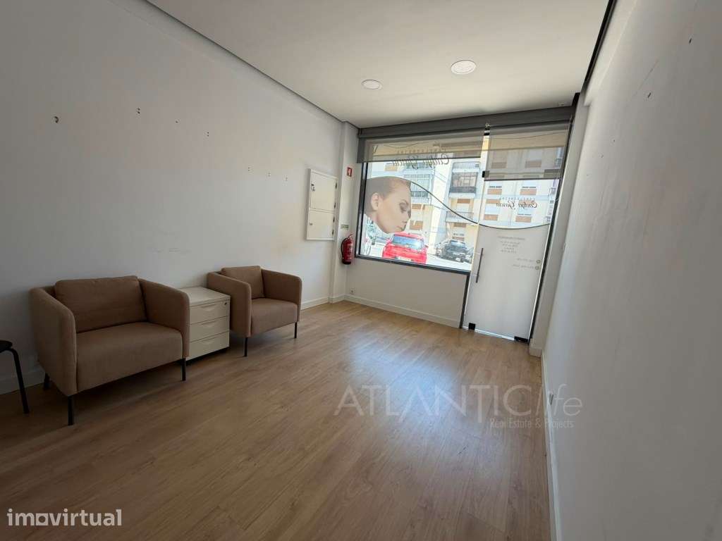 Loja de Rua com 30 m² - Excelente Oportunidade - Grande imagem: 2/8