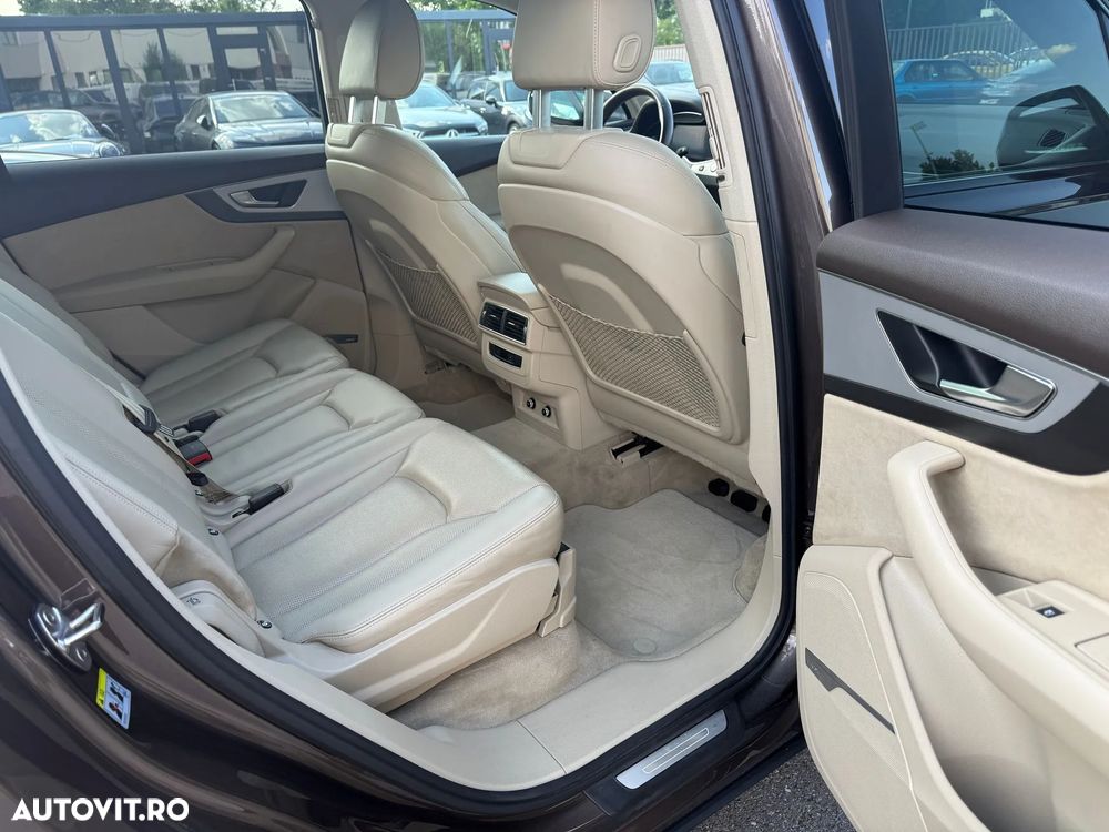Audi Q7 e-tron 3.0 TDI quattro Tiptronic - 21