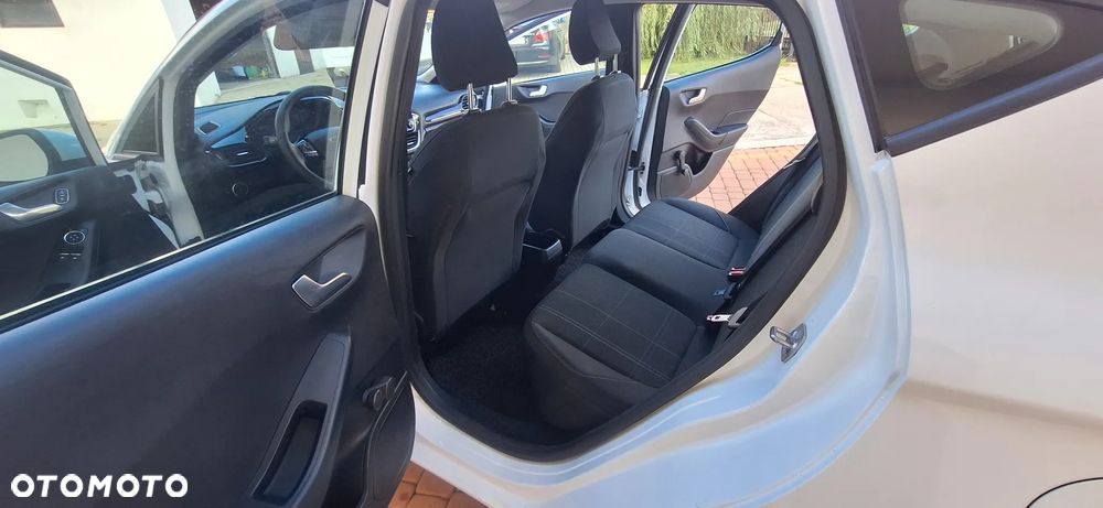 Ford Fiesta 1.1 Trend ASS - 12