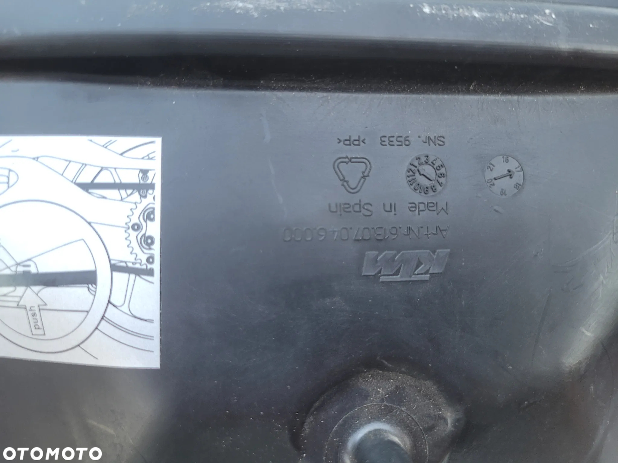 Siedzenie kierowcy, fotel, kanapa przód KTM 125 390 Duke - 21