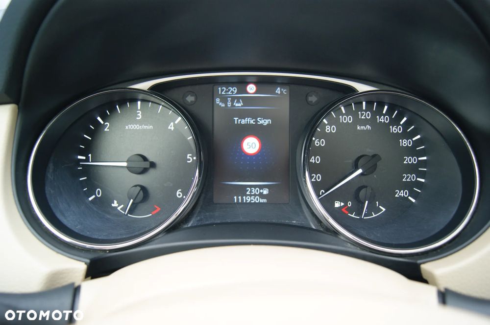 Nissan X-Trail 2.0 dCi Tekna 4WD 7os - 10