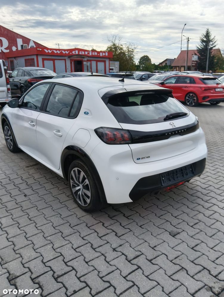 Peugeot 208 50kWh GT - 4