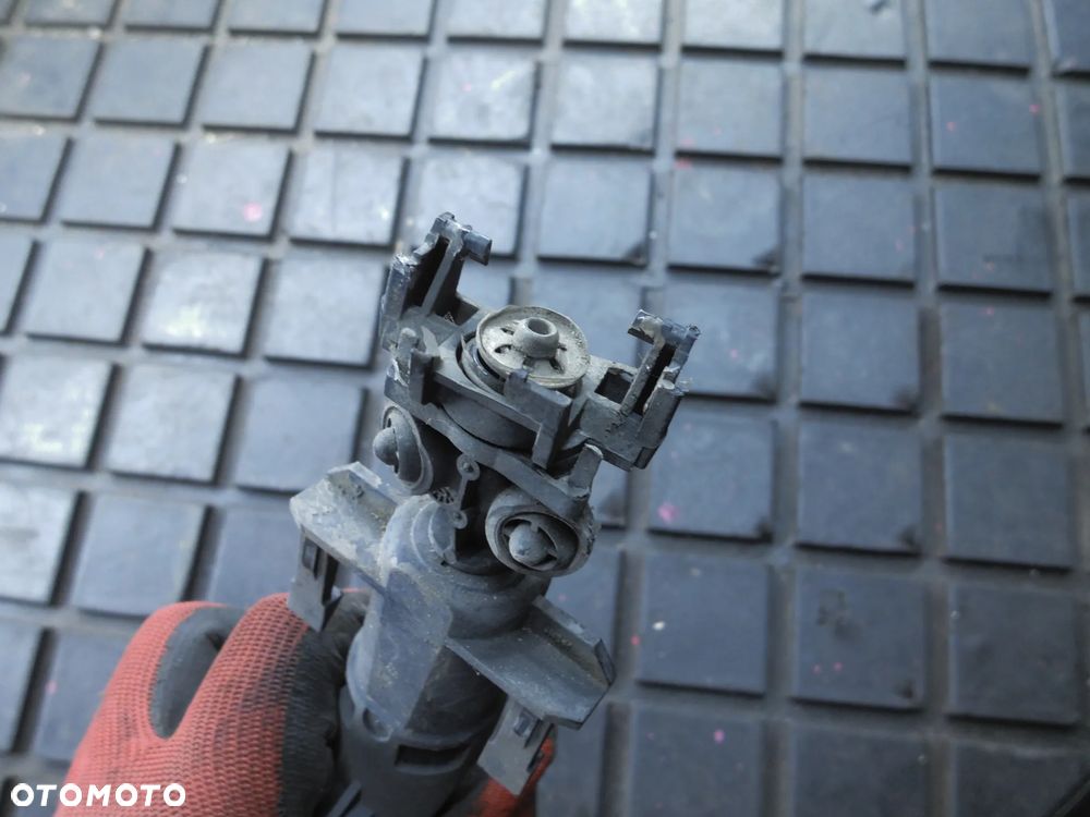 CITROEN C5 SPRYSKIWACZ LAMPY LEWY PRZÓD 2006R - 2