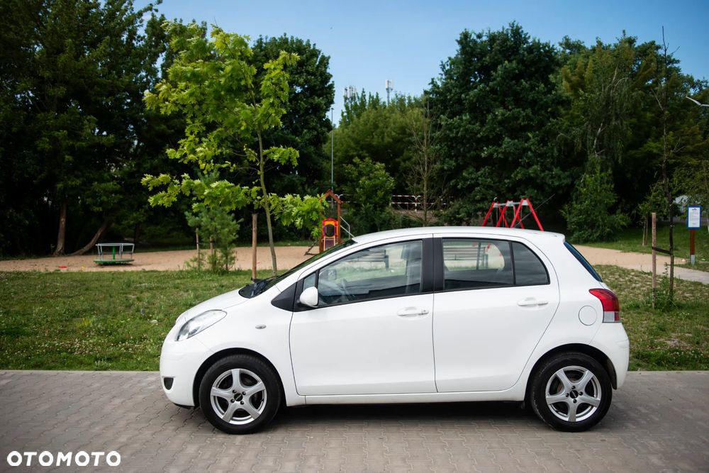 Toyota Yaris 1.0 VVT-i Cool - 3