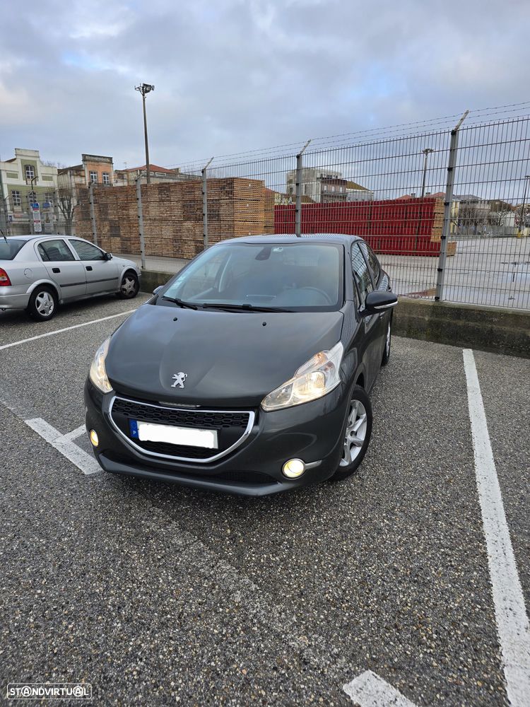 Peugeot 208 1.4 HDi - 1