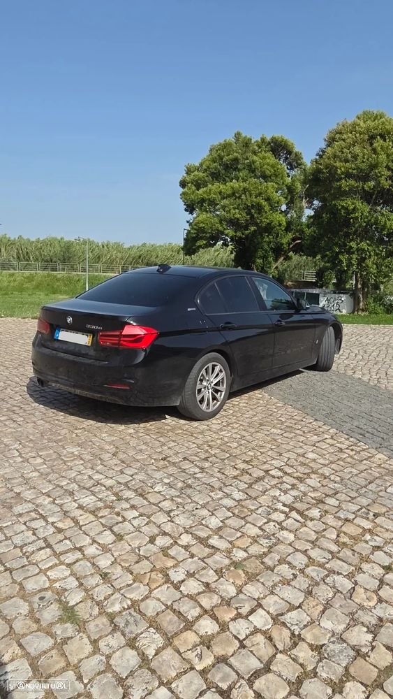 BMW 330 e iPerformance - 4