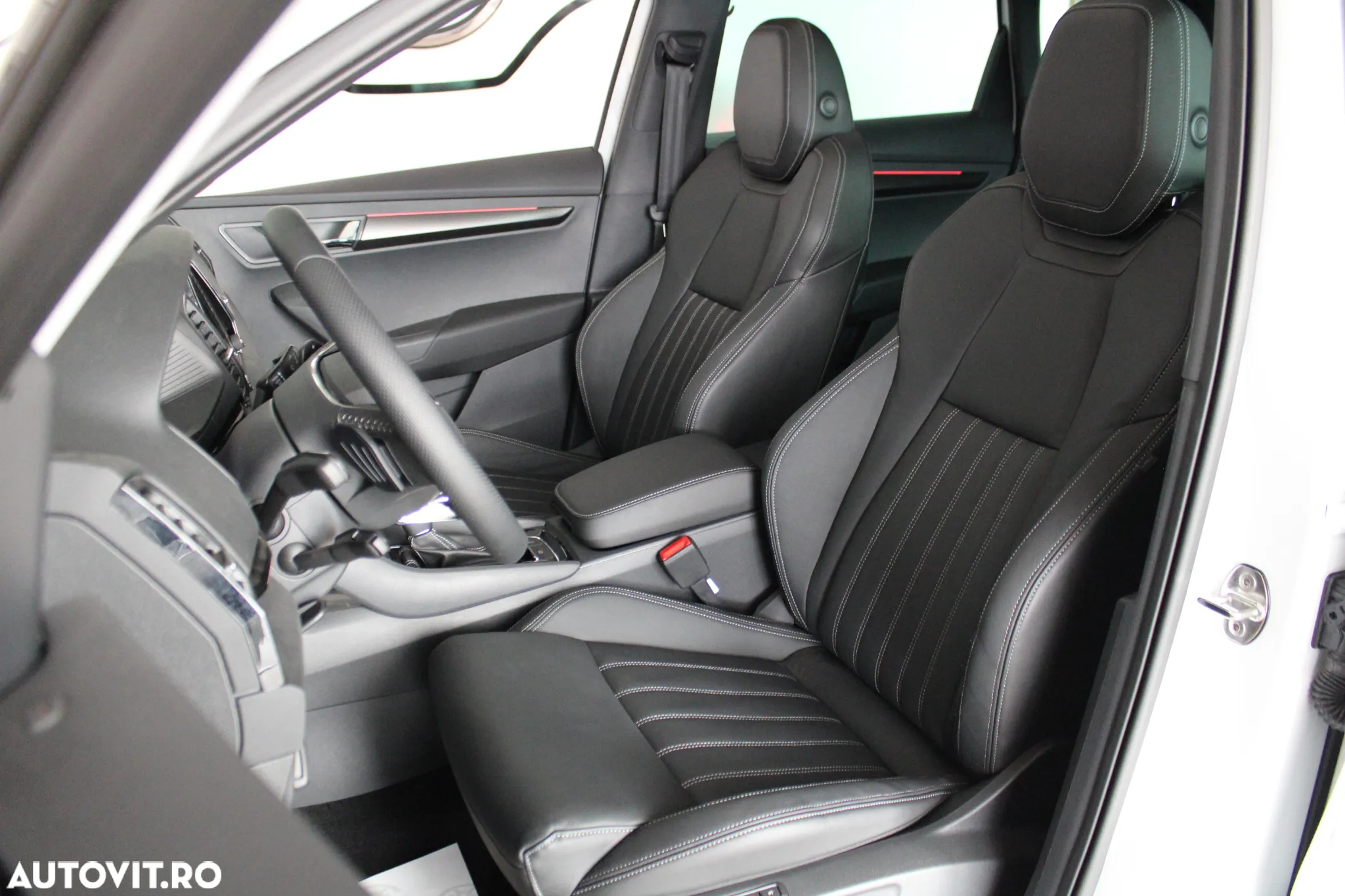 Skoda Karoq 2.0 TDI 4X4 DSG Sportline - 10