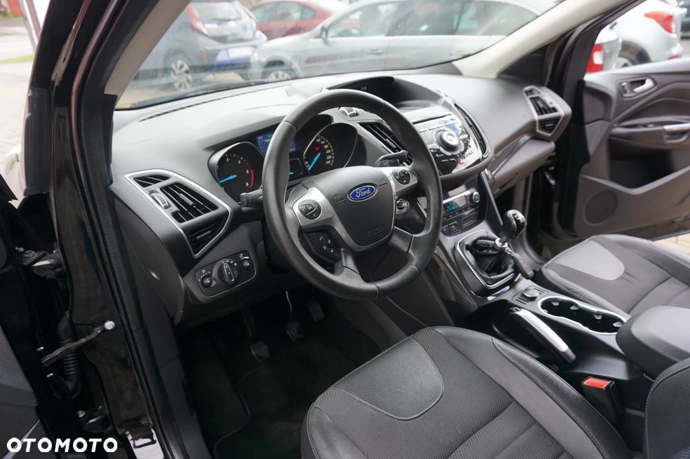 Ford Kuga 2.0 TDCi 2x4 Titanium - 21