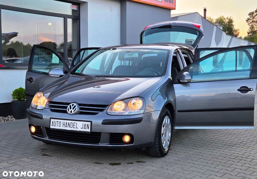 Volkswagen Golf - 9