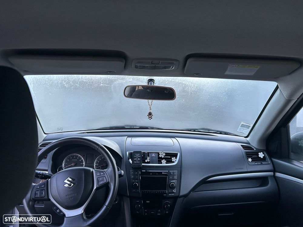 Suzuki Swift 1.2 VVT GLX - 8