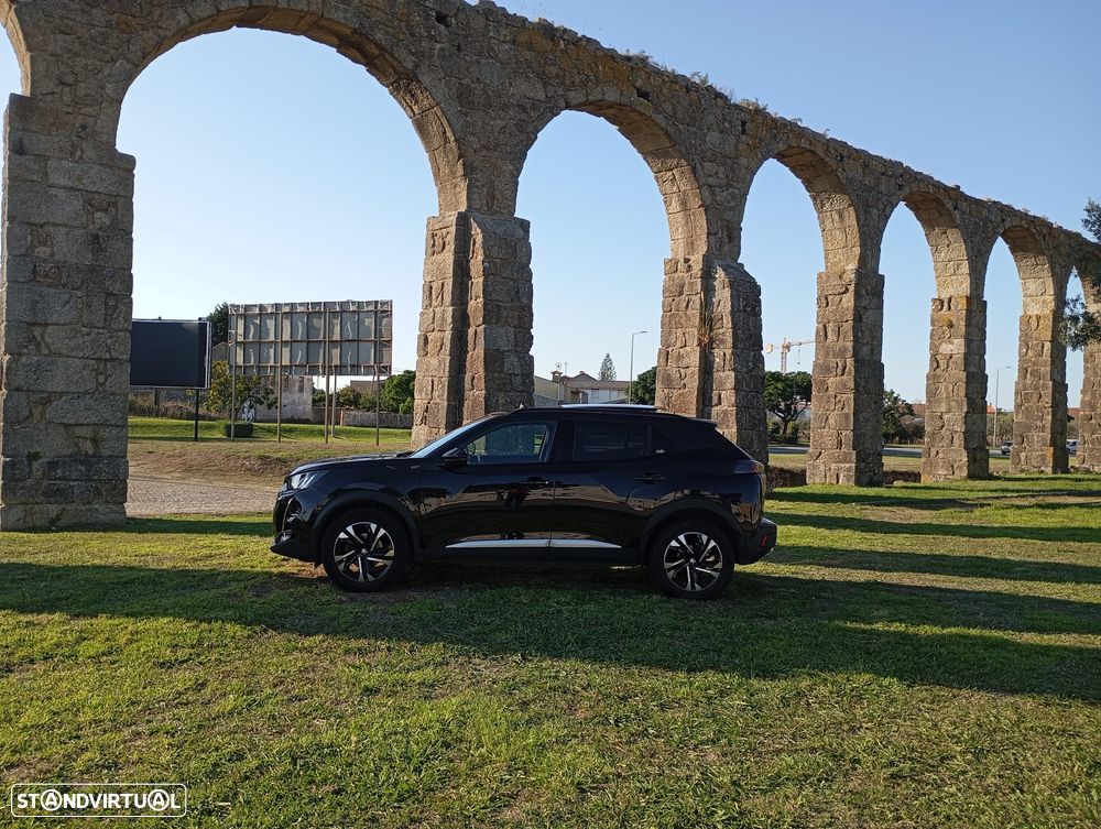 Peugeot 2008 1.2 PureTech GT EAT8 - 5