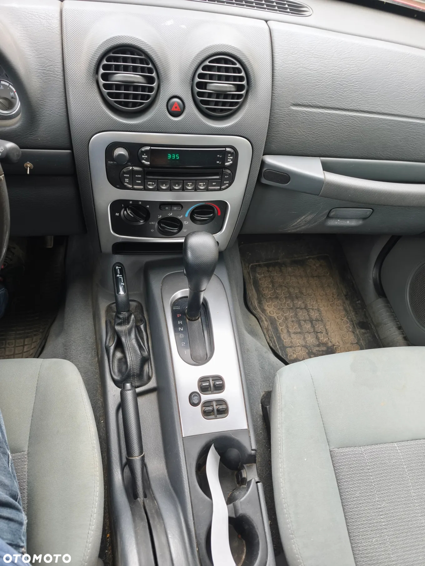 Jeep Cherokee - 4