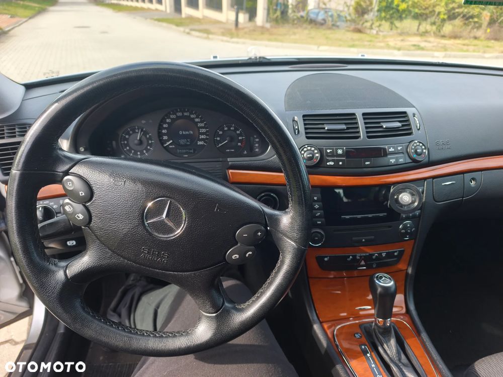 Mercedes-Benz Klasa E - 6