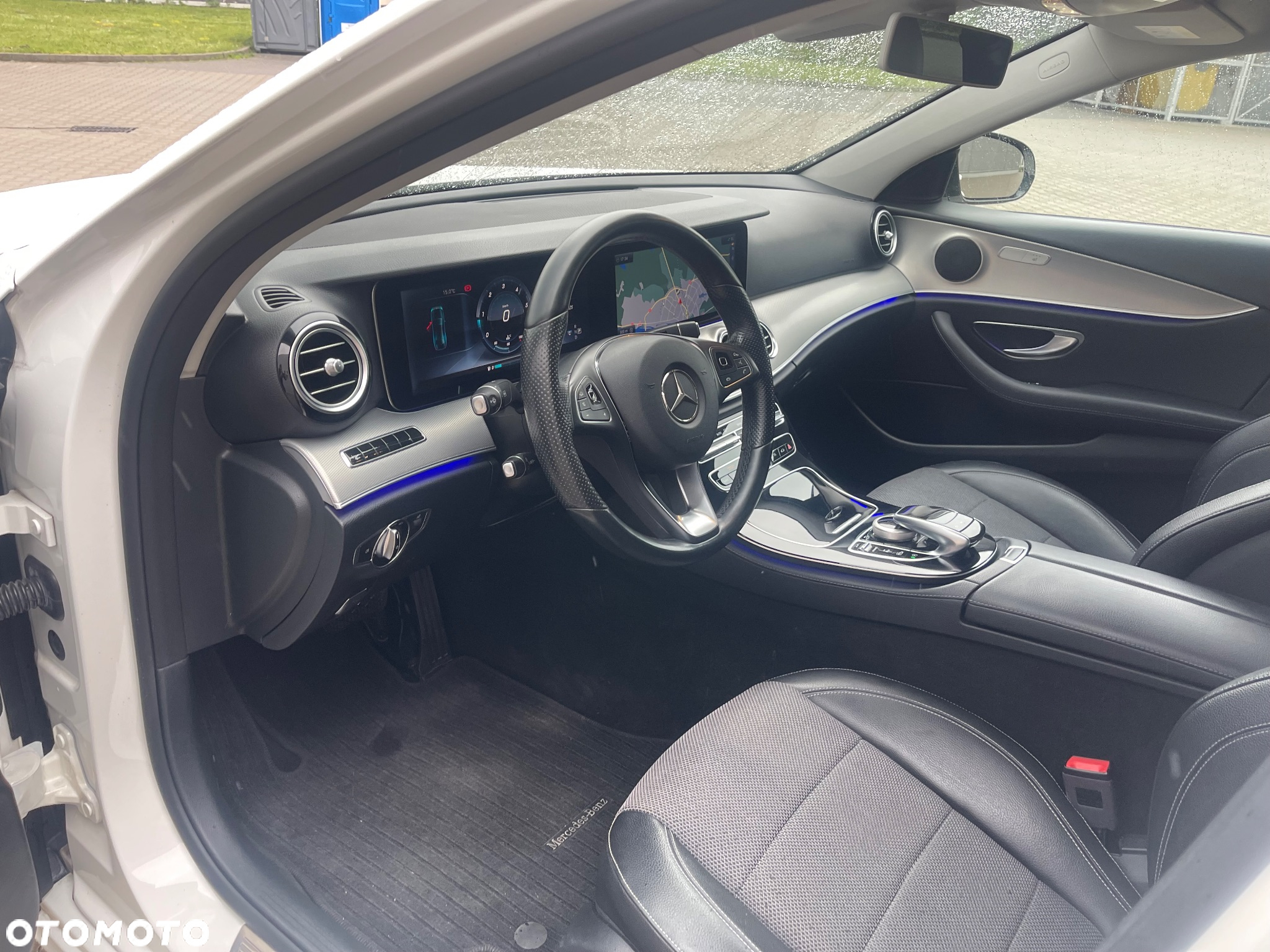 Mercedes-Benz Klasa E 220 d 9G-TRONIC - 13