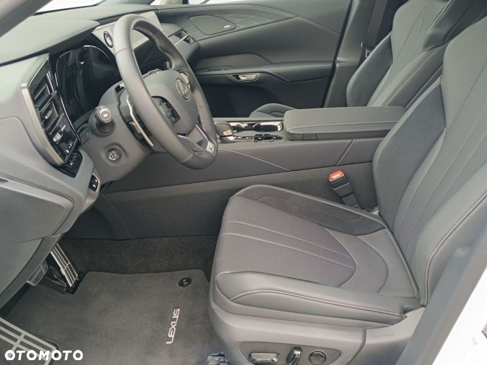 Lexus RX - 6