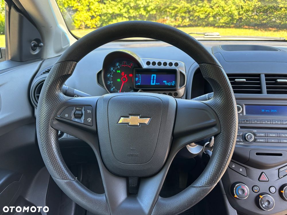 Chevrolet Aveo 1.2 LS - 10