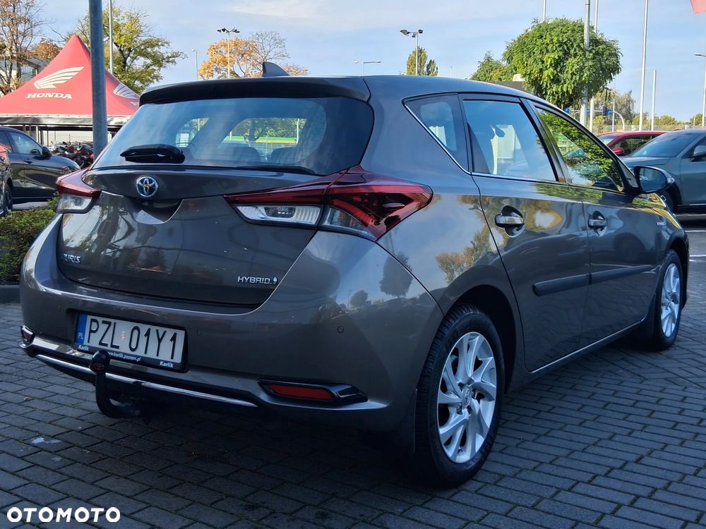 Toyota Auris Hybrid 135 Premium - 9