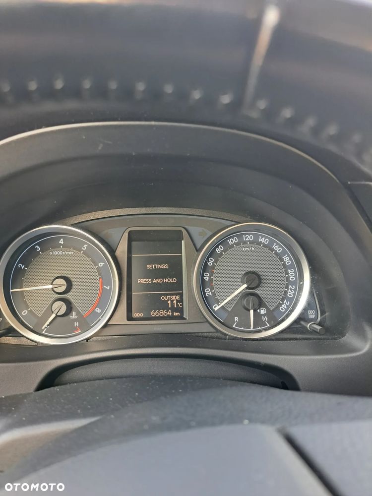 Toyota Auris 1.6 Dynamic - 9