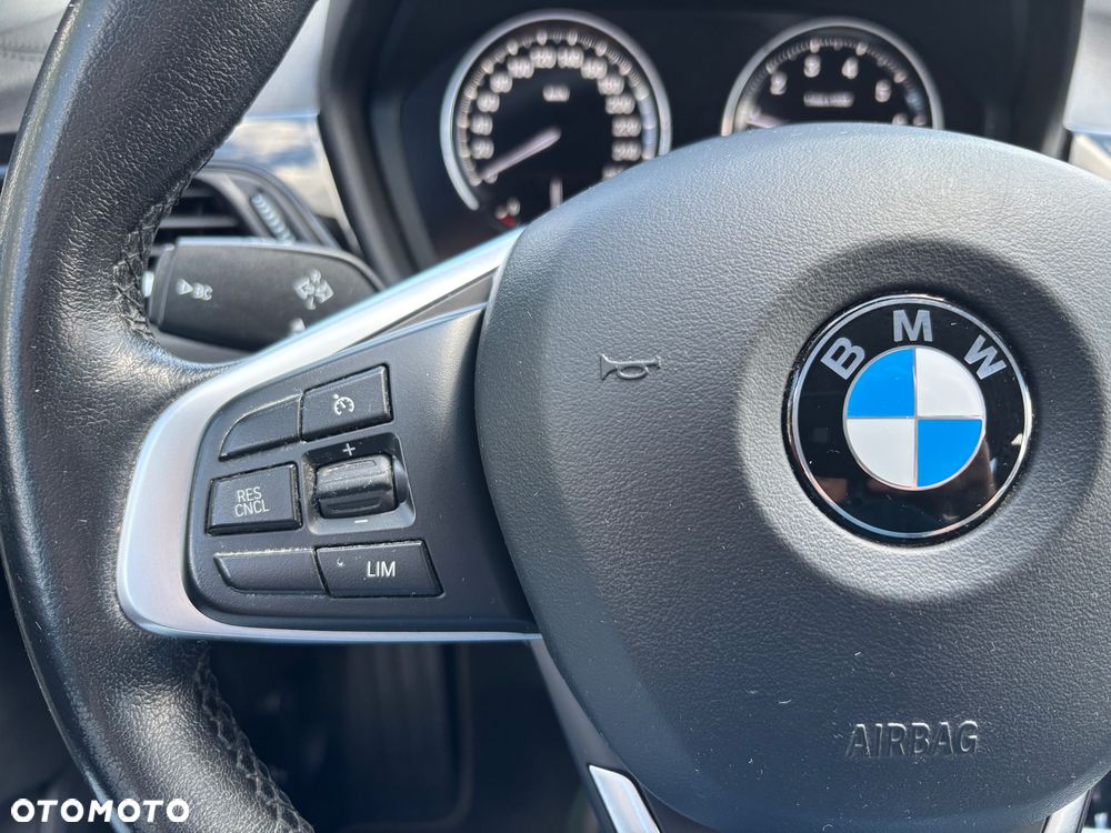 BMW X1 sDrive18i Sport Line - 29