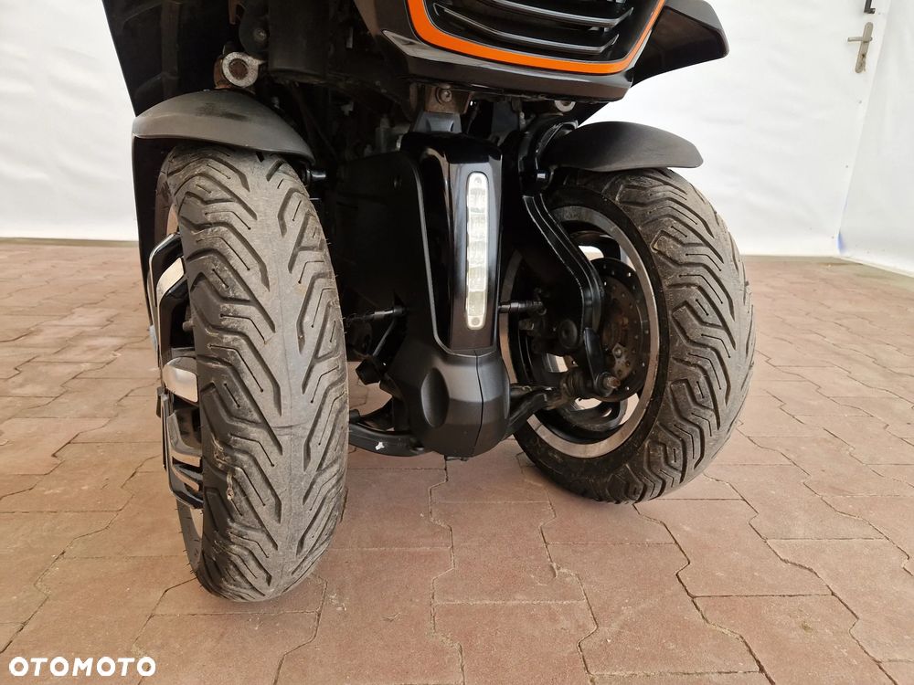 Peugeot Metropolis - 17