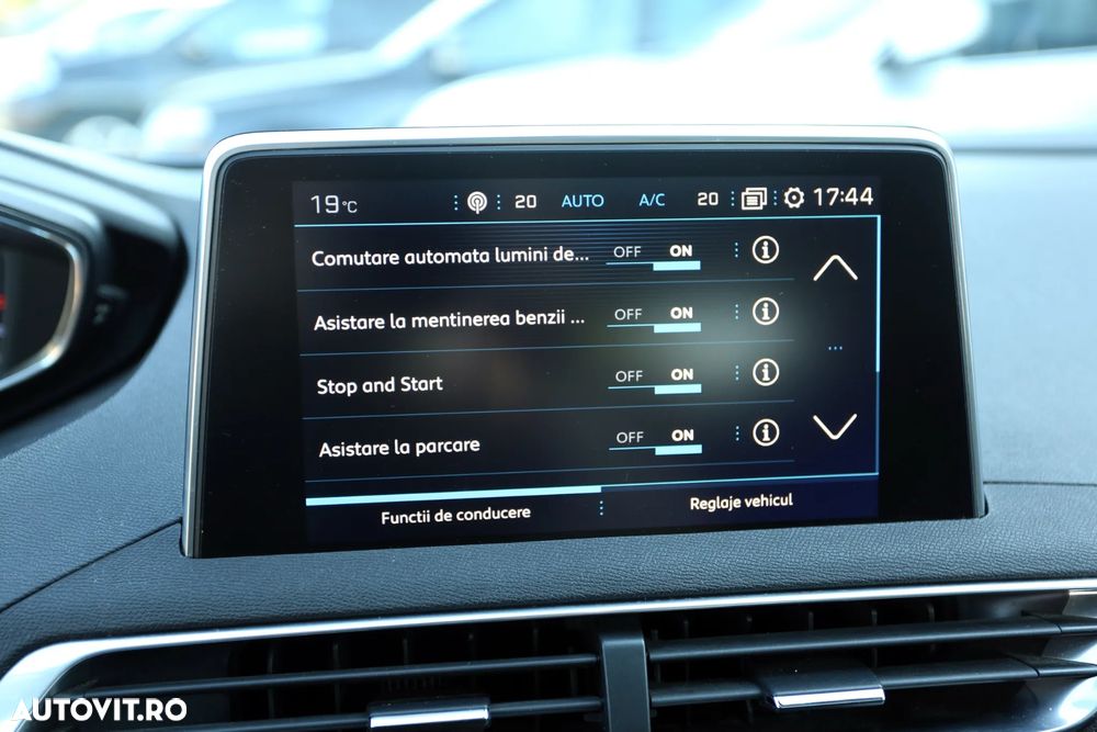 Peugeot 3008 PureTech 130 Stop & Start Allure - 16