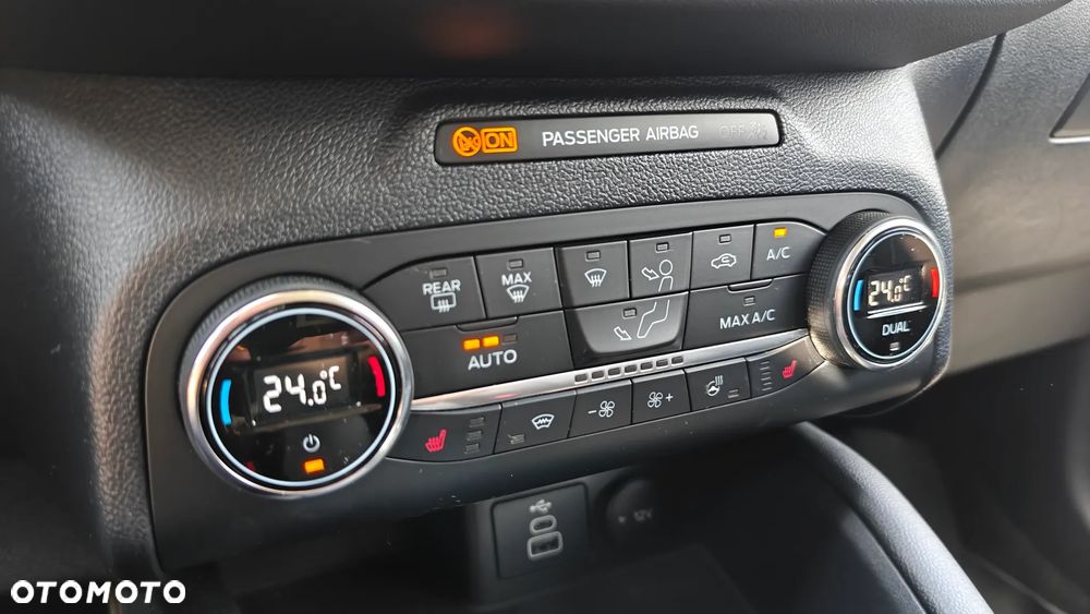 Ford Kuga - 21