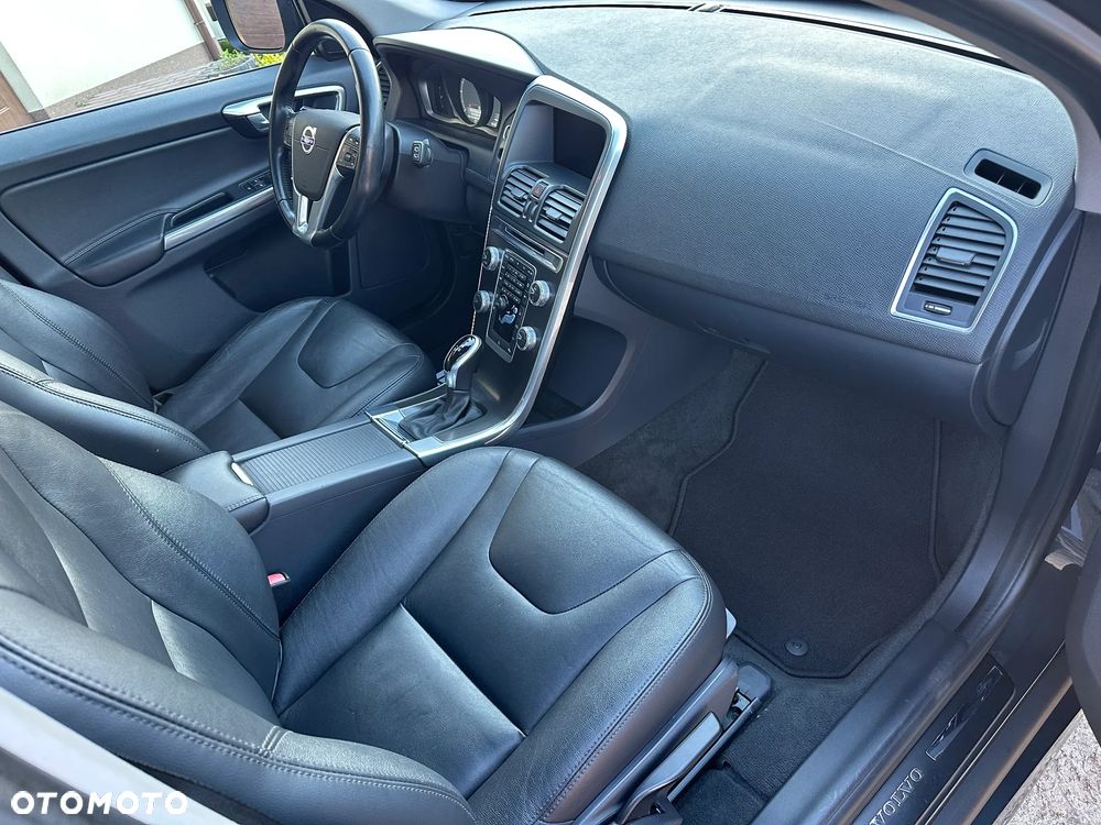 Volvo XC 60 D4 Geartronic Momentum - 6