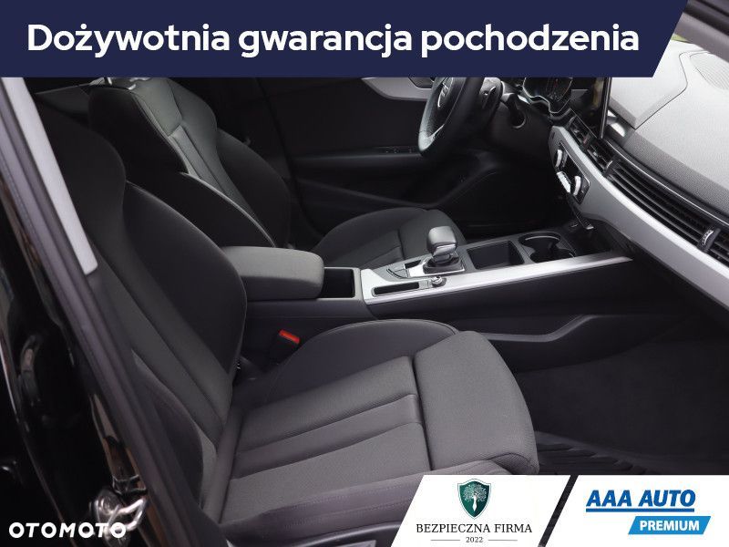Audi A4 Limousine - 11