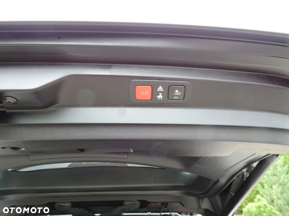 Peugeot 5008 1.5 BlueHDi Allure Pack S&S EAT8 - 15