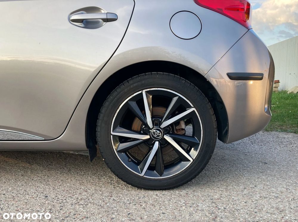 Toyota Auris 1.8 HSD Luna - 10