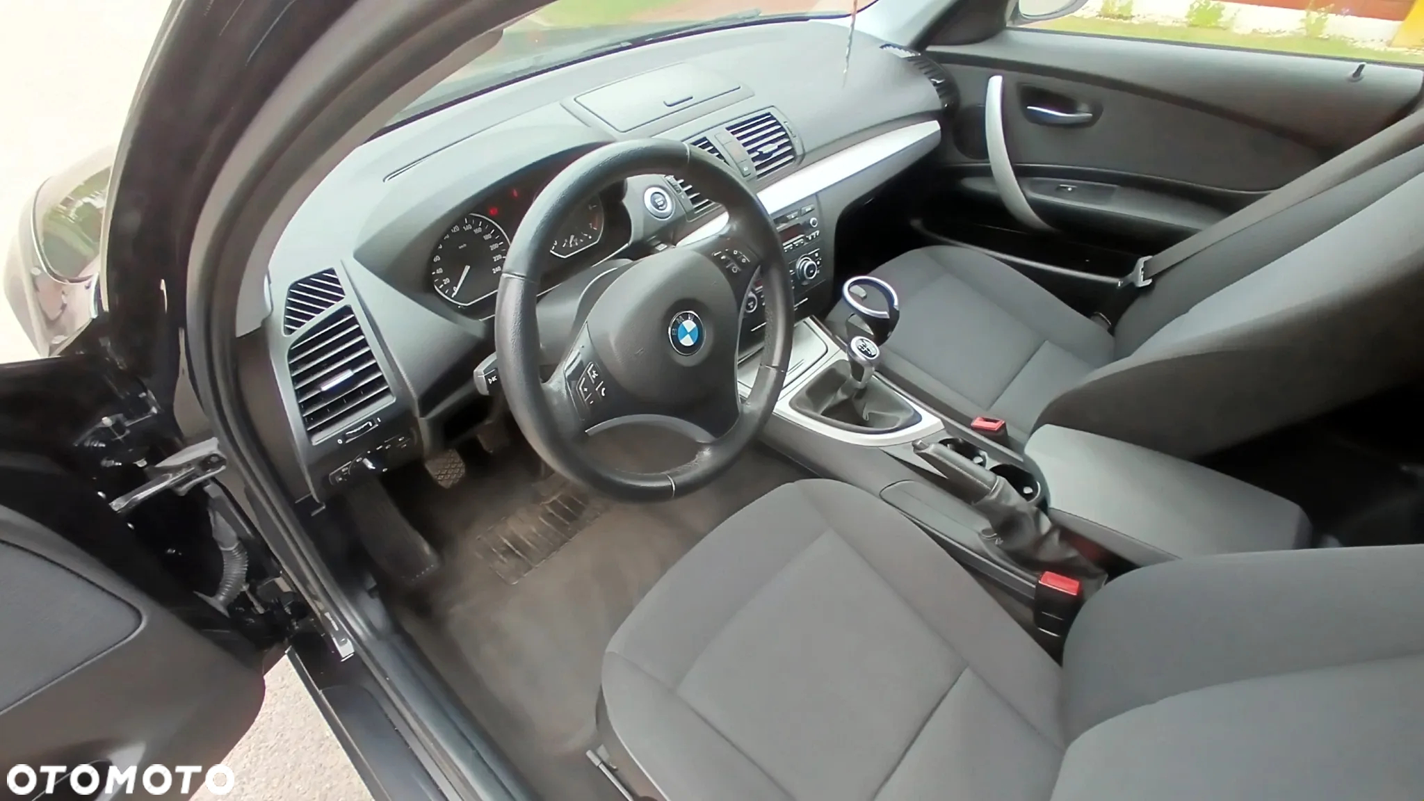 BMW Seria 1 116i Edition Sport - 10