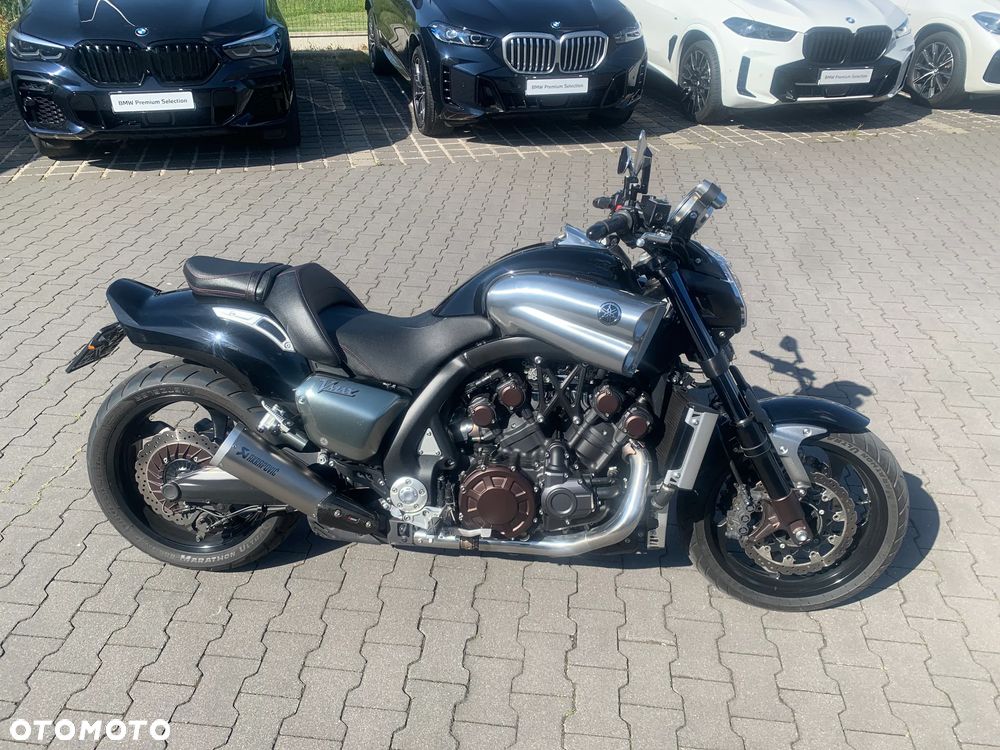 Yamaha V-MAX - 4