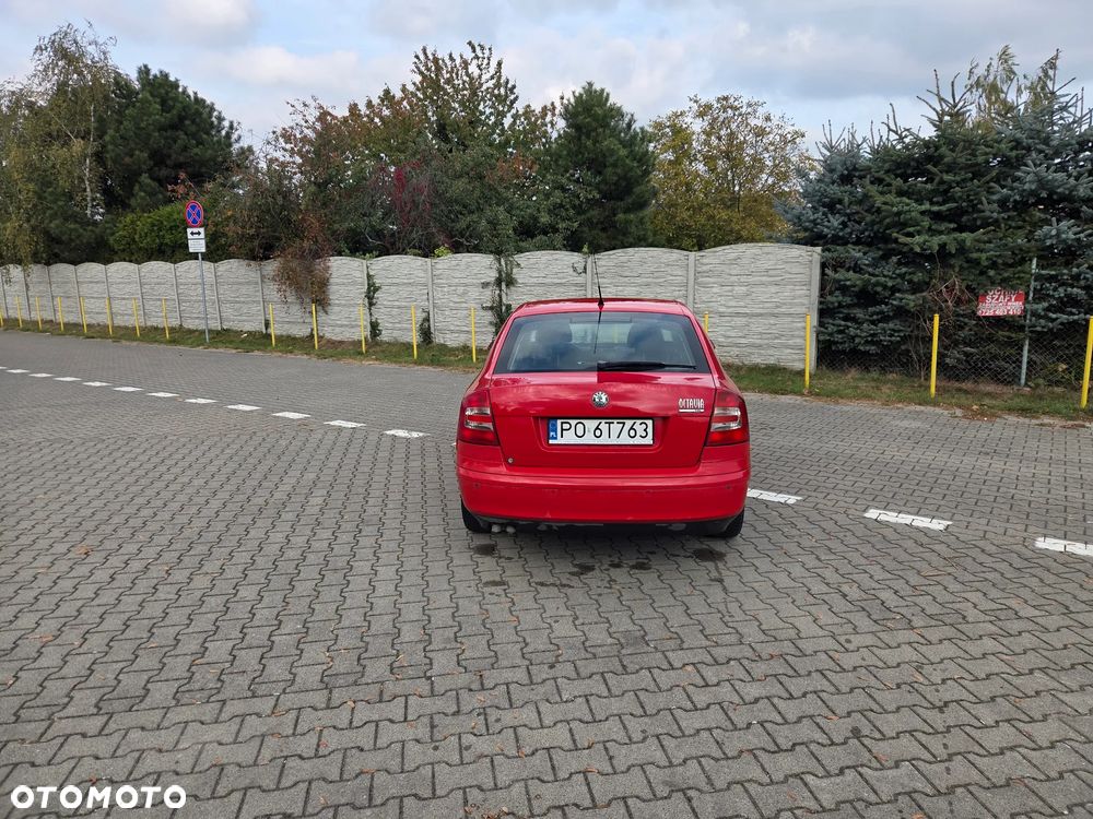 Skoda Octavia 2006 photo 3