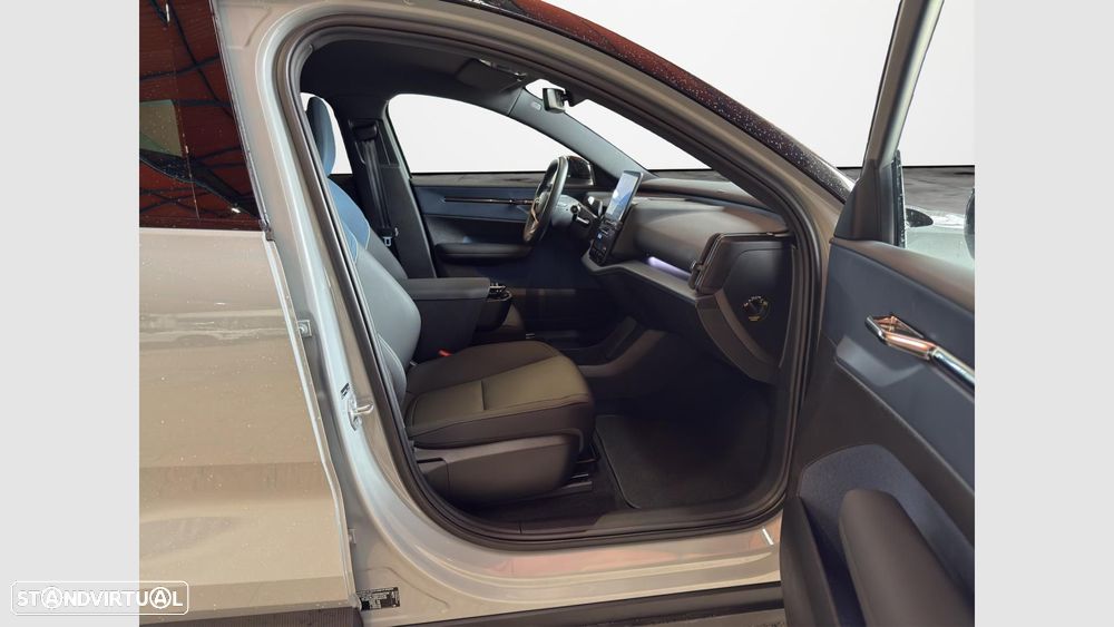 Volvo EX30 69 kWh Single Motor Extended Range Plus - 12