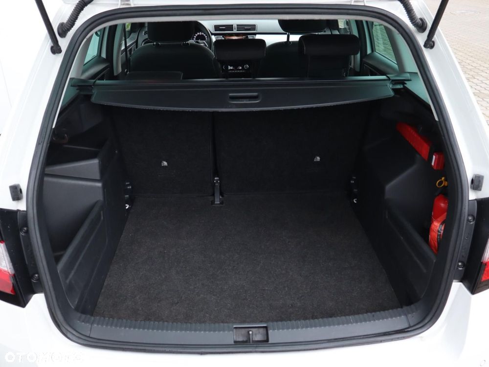 Skoda Fabia 1.0 TSI Ambition - 8